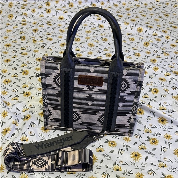 Wrangler Geometric Small Black and Gray Tote - Picture 2 of 9